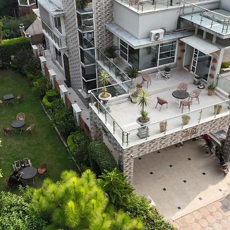 canadianinn Islamabad Bagian luar foto