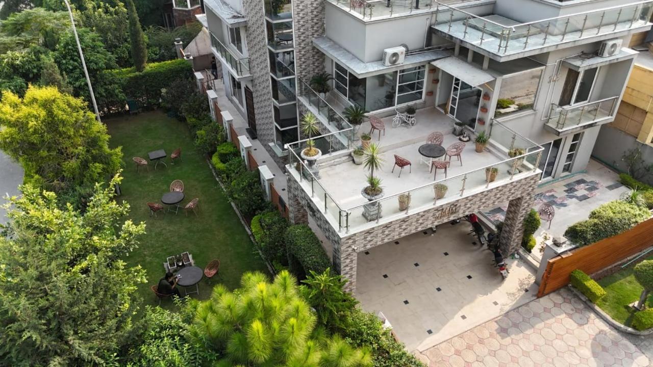 canadianinn Islamabad Bagian luar foto